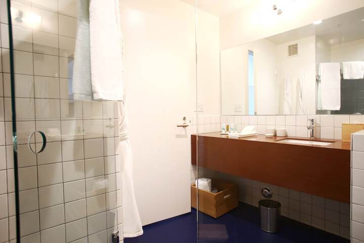 Room 39 of 103