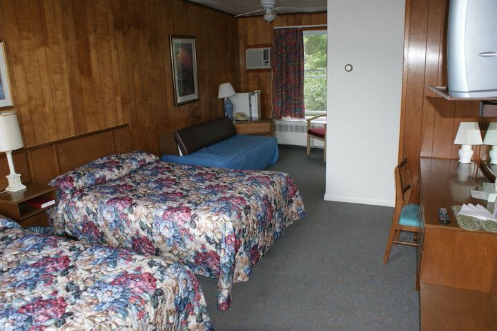 Room 47 of 83