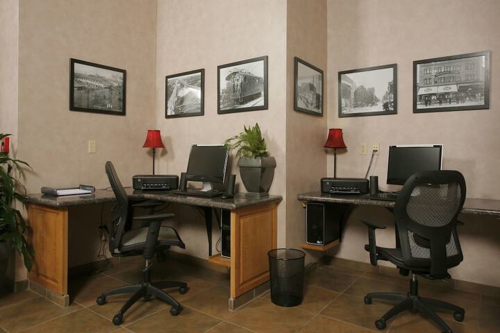 Business Center 47 of 50