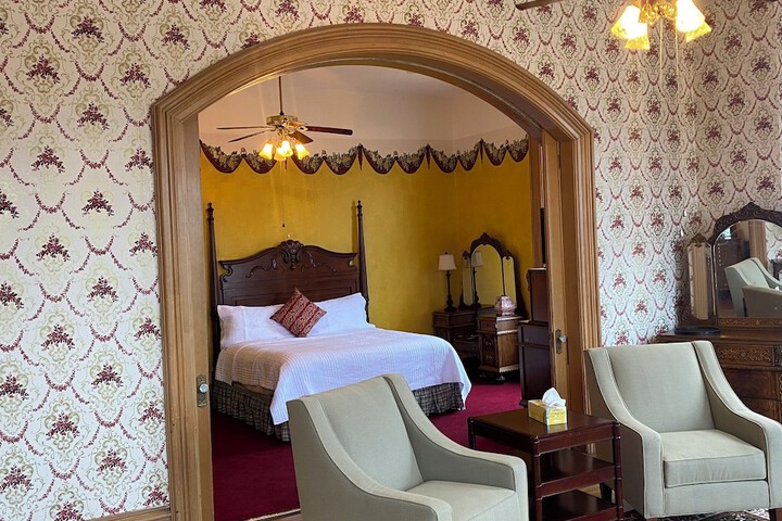 Room 69 of 75