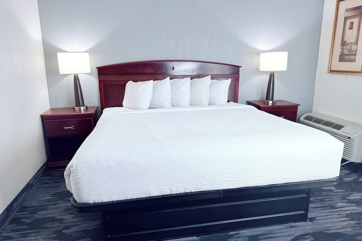 Baymont by Wyndham Michigan City