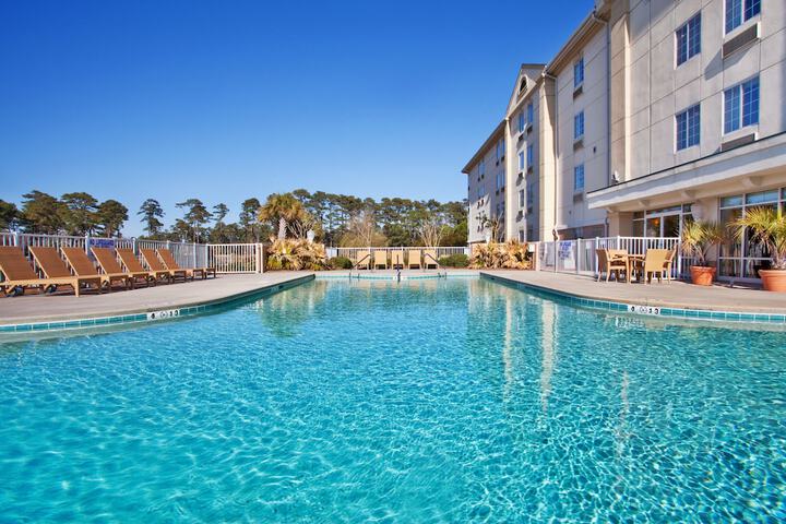 Pool 7 of 25