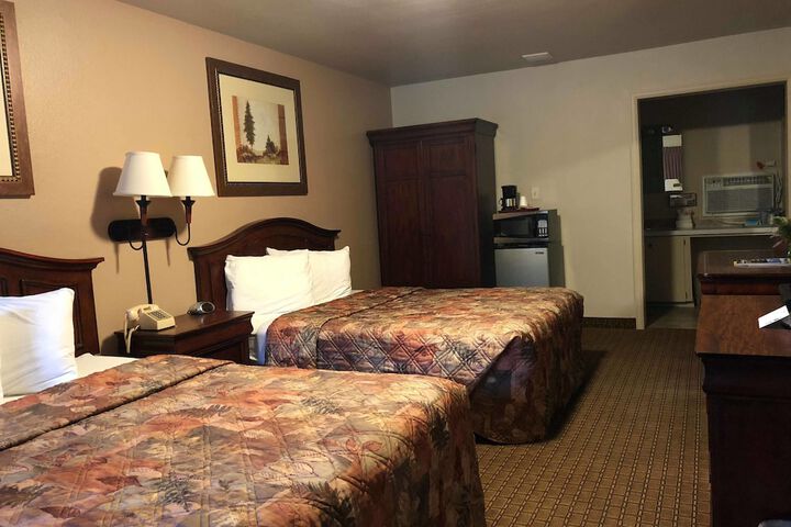 Room 28 of 37