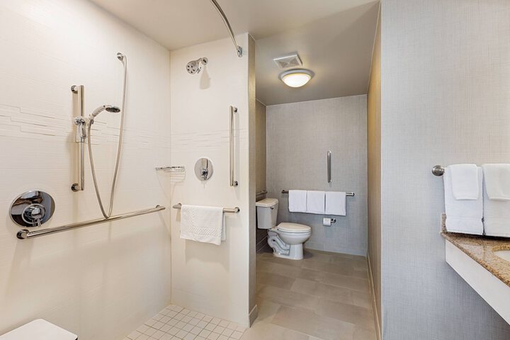 Room 16 of 21