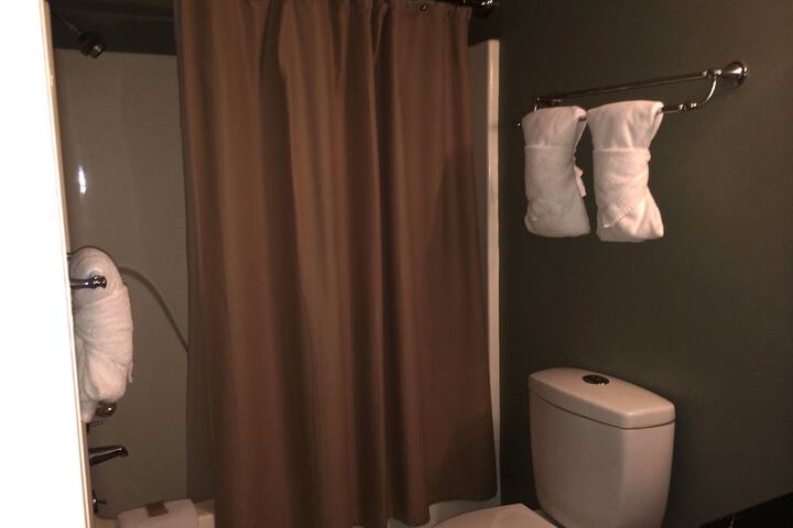 Room 75 of 219