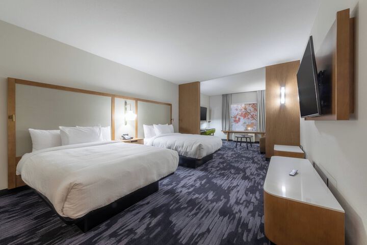 Room 8 of 25