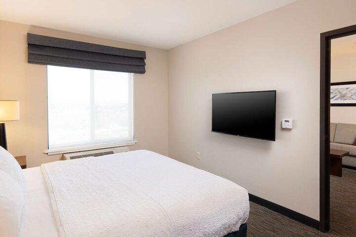 Room 16 of 22