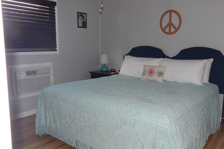 Room 71 of 114