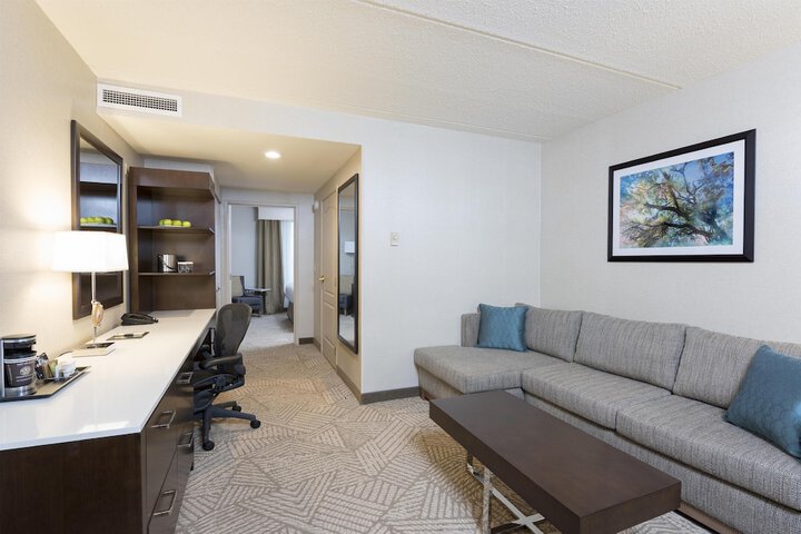 Doubletree by Hilton Pleasant Prairie Kenosha