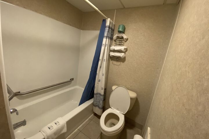 Room 14 of 35