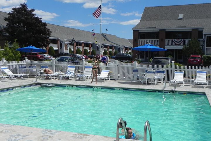 Pool 6 of 60