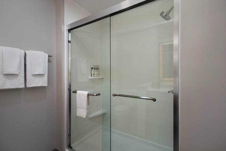 Room 25 of 50