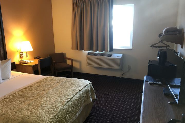 Room 27 of 52