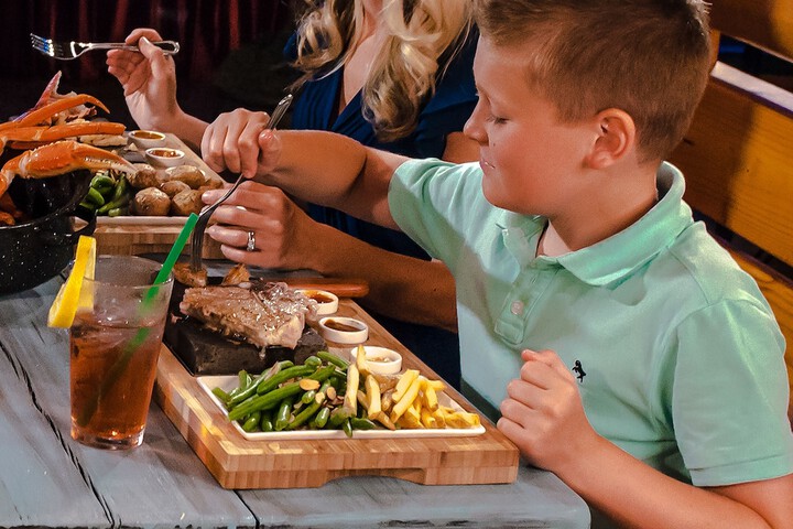 Dining 101 of 140
