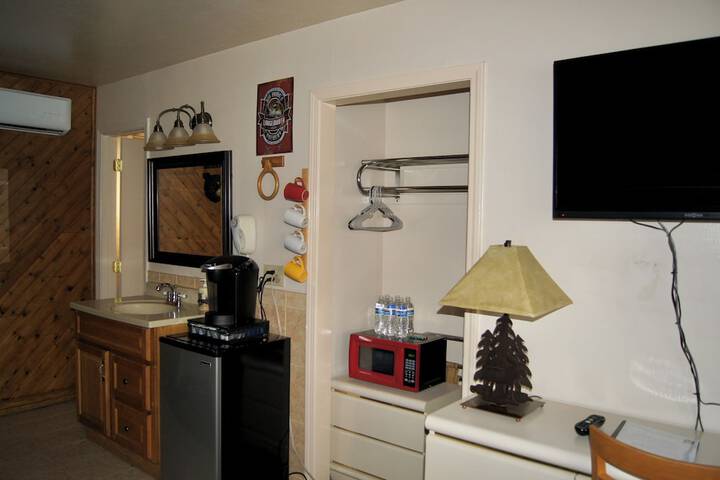 Room 21 of 65