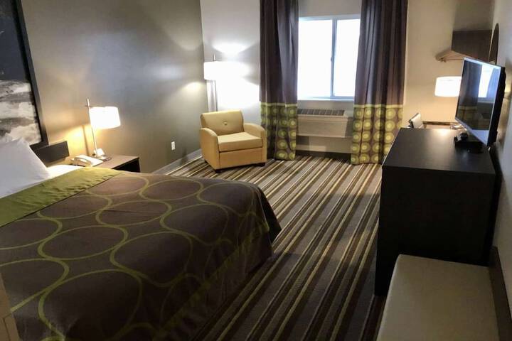 Room 21 of 35