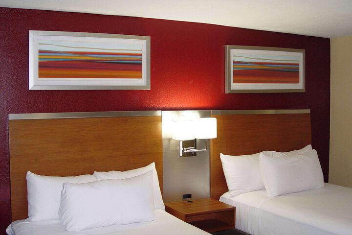 Room 43 of 76