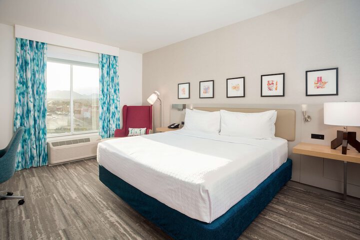 Room 10 of 62