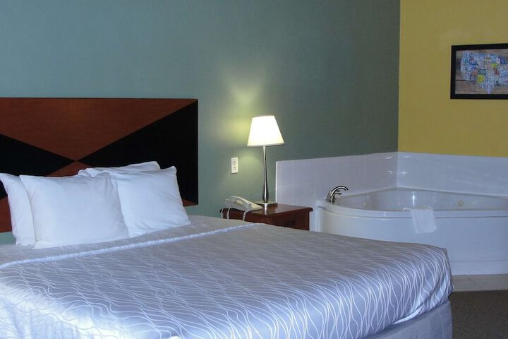 Room 14 of 49