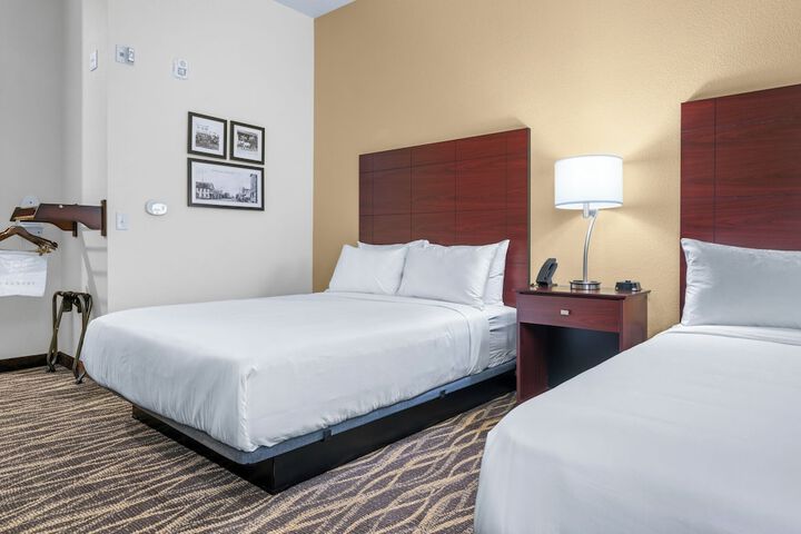 Cobblestone Hotel & Suites - Lynden