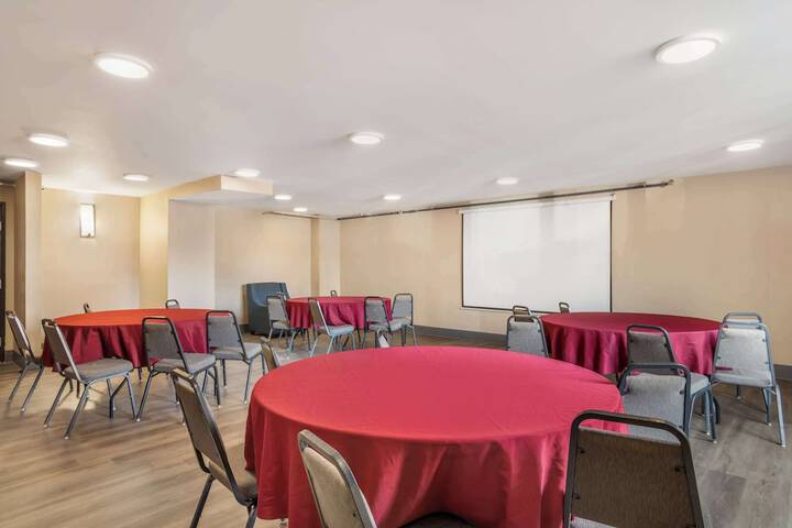 Comfort Inn Charlotte Airport Uptown