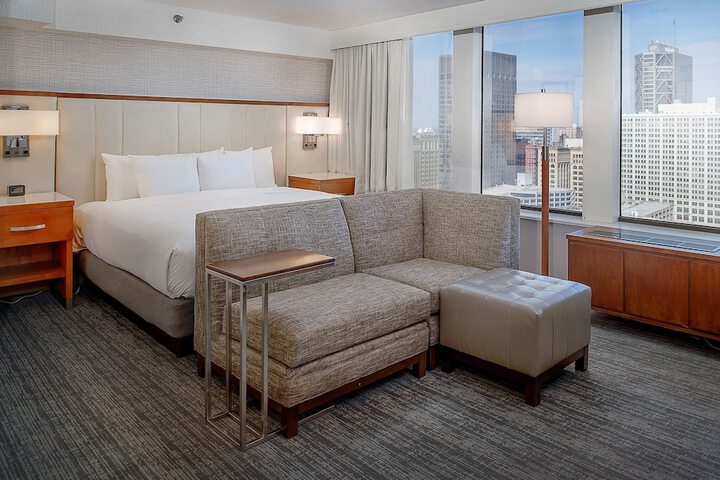 Room 50 of 107
