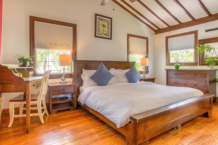 Key West Harbor Inn - Adults Only