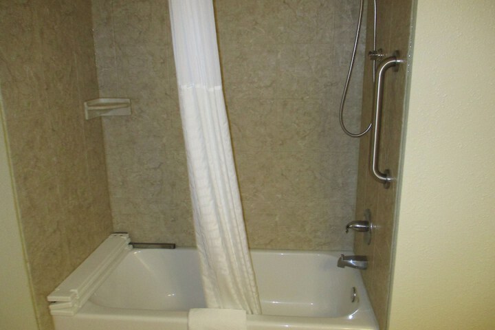 AmericInn by Wyndham Sleepy Eye