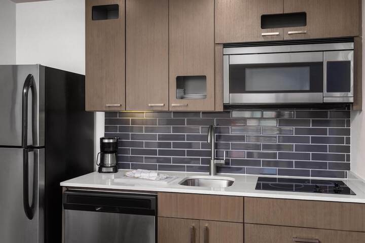 HYATT house Emeryville / San Francisco Bay Area