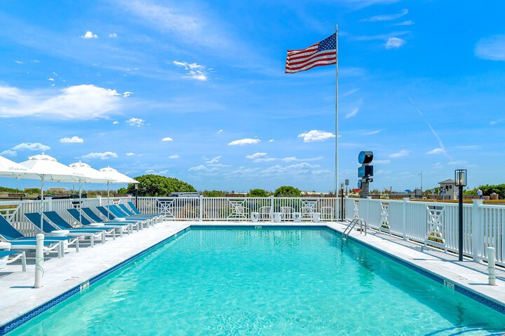 Pool 7 of 75