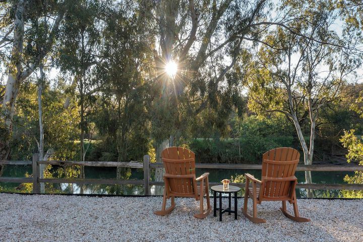 River Terrace Inn