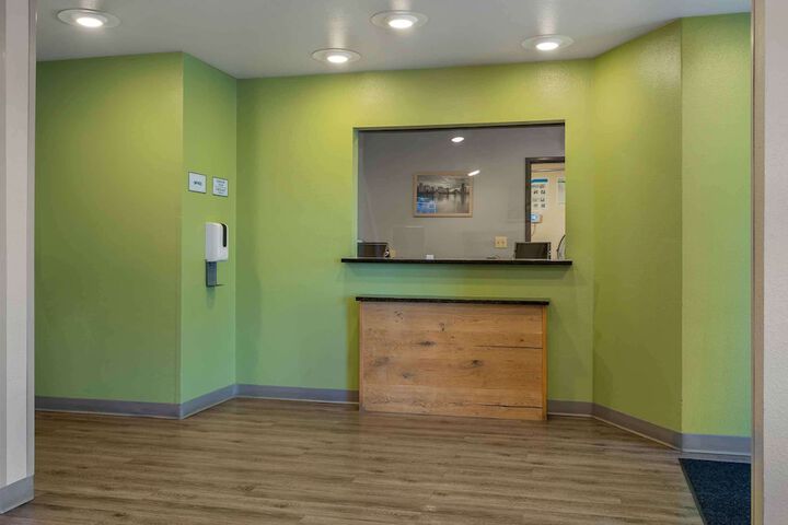 WoodSpring Suites Orlando South
