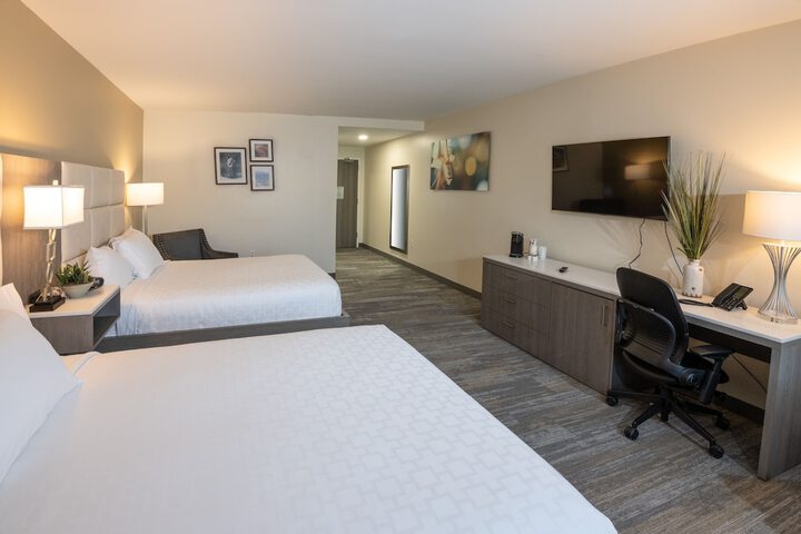 Room 33 of 56