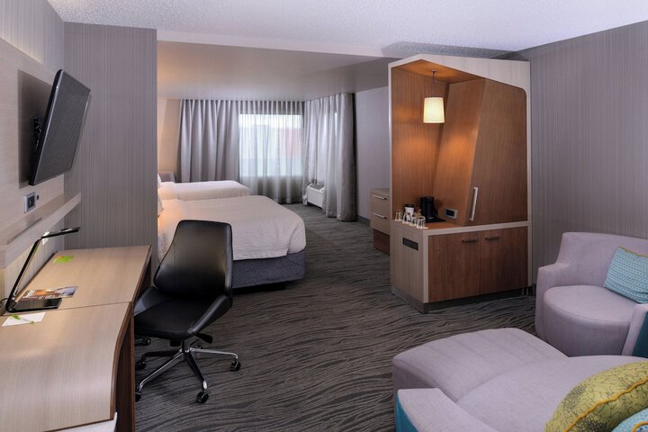 Room 20 of 34