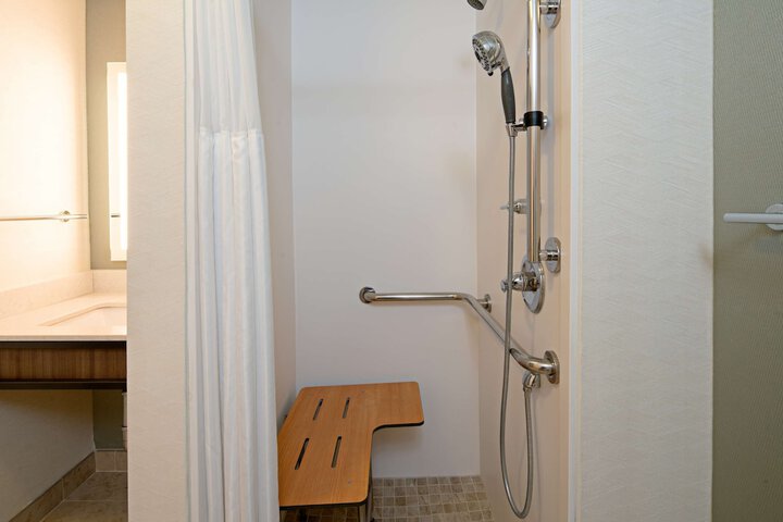 Room 27 of 50