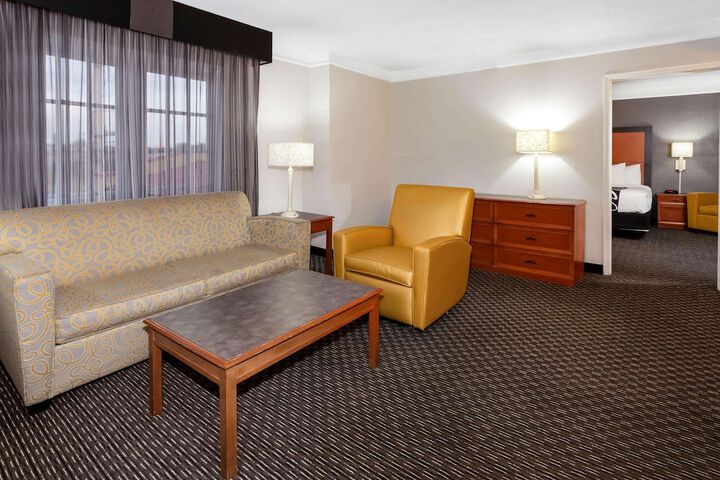 Room 19 of 65