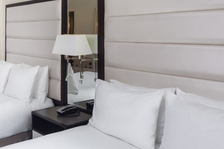 Room 21 of 31
