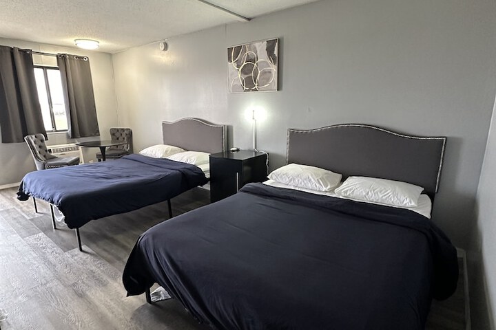 Room 8 of 26