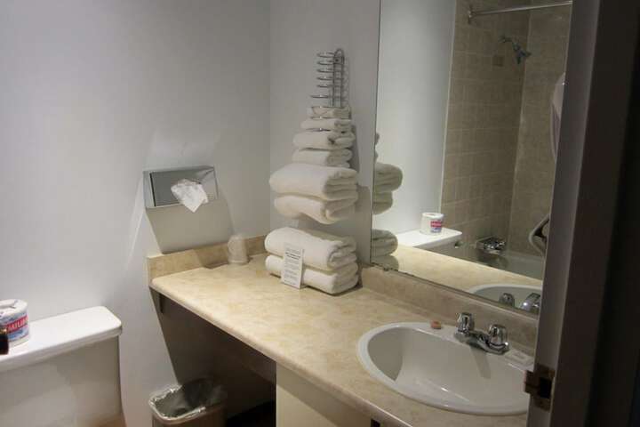 Room 42 of 68