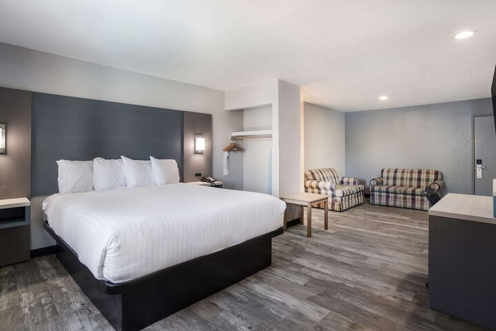 Room 21 of 27