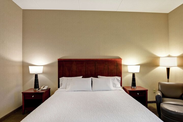 Room 25 of 36