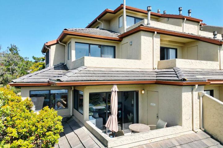 Royal Villa - Ocean View - Heated Pools - SEASCAPES BEST 1 BEDROOM - 3 BEDS - End Unit