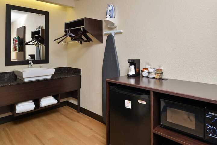 Room 14 of 29
