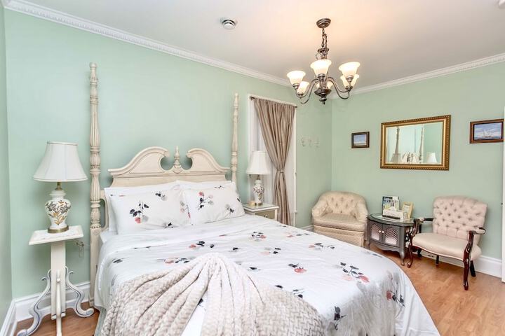 Room 9 of 53