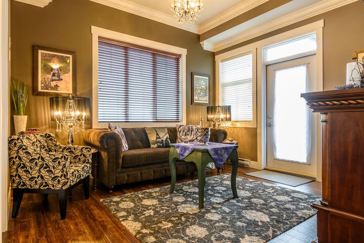 Brookside Inn Boutique Hotel