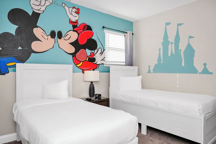 Encore Resort and Water Park at Reunion by Rentyl