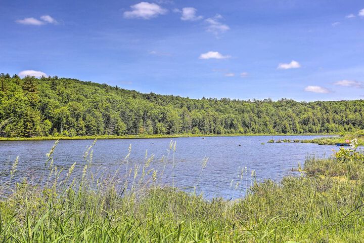Catskills Sanctuary w / Lake Access + Hot Tub