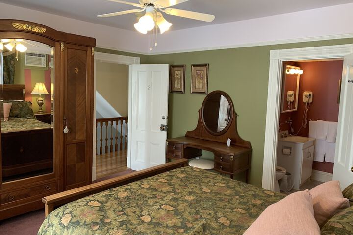 Come From Away B & B Inn