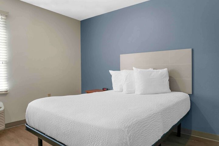 Room 19 of 28