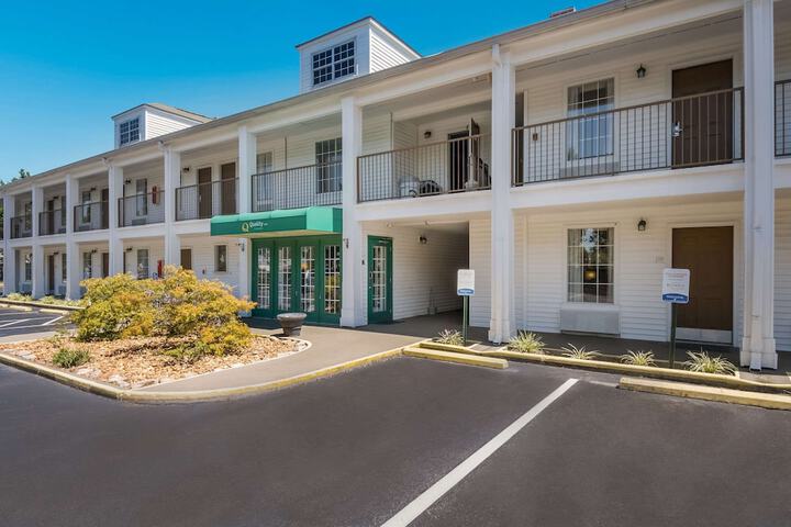 Hotel 3 of 31
